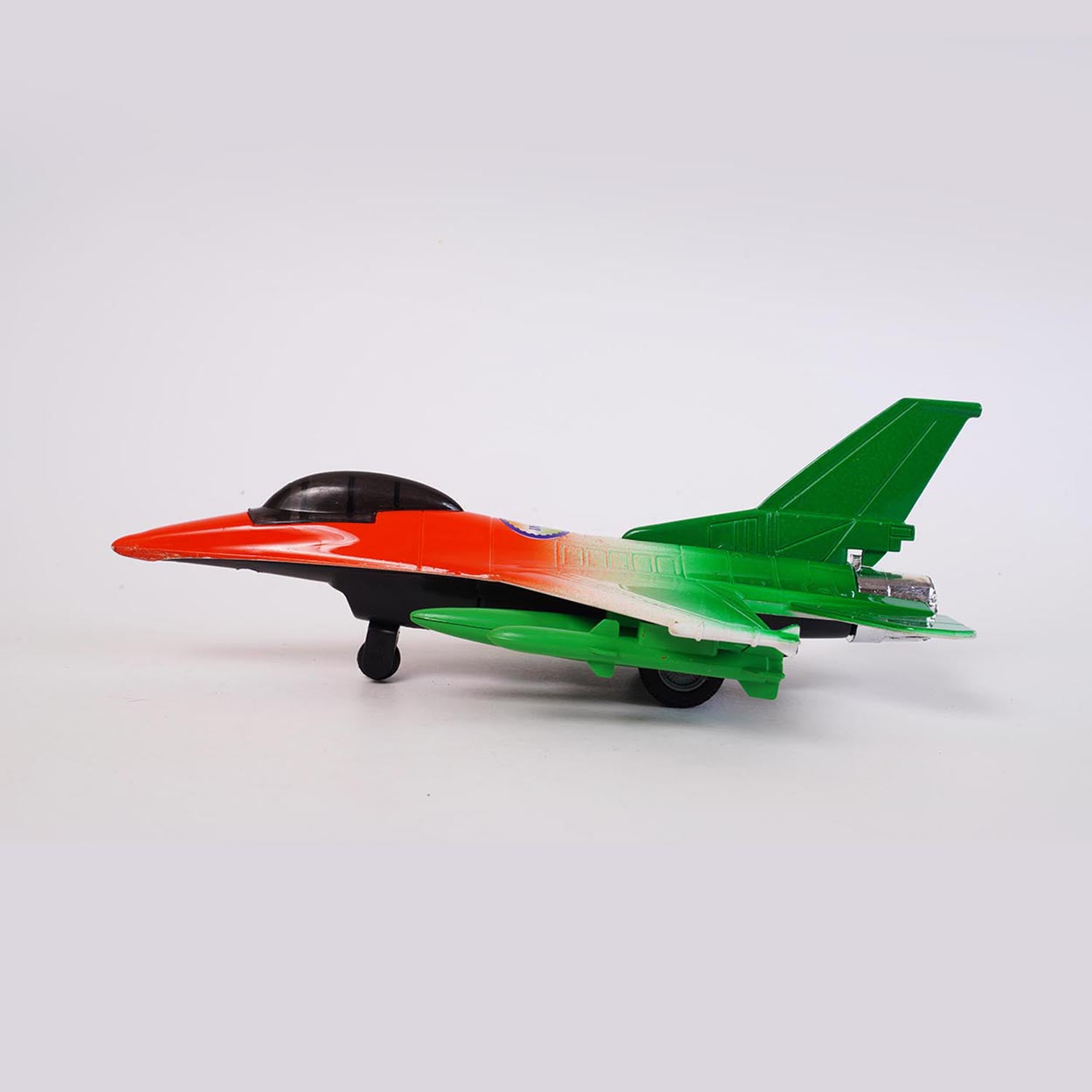 F‑16 Fire Blade (AIG-138) – Pull‑Back Fighter Jet Toy | Colour Will Be Provided as per Available Stock