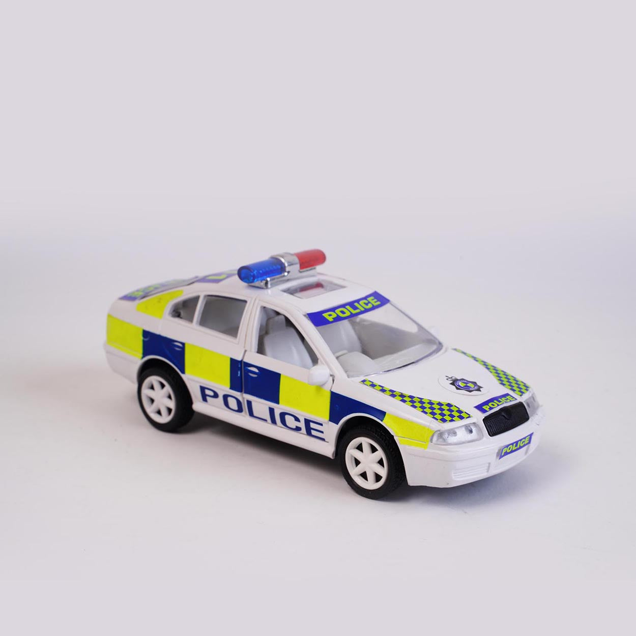 Skuba Hot Pursuit UK Police Car (AIG-151) – Pull‑Back Toy Police Car