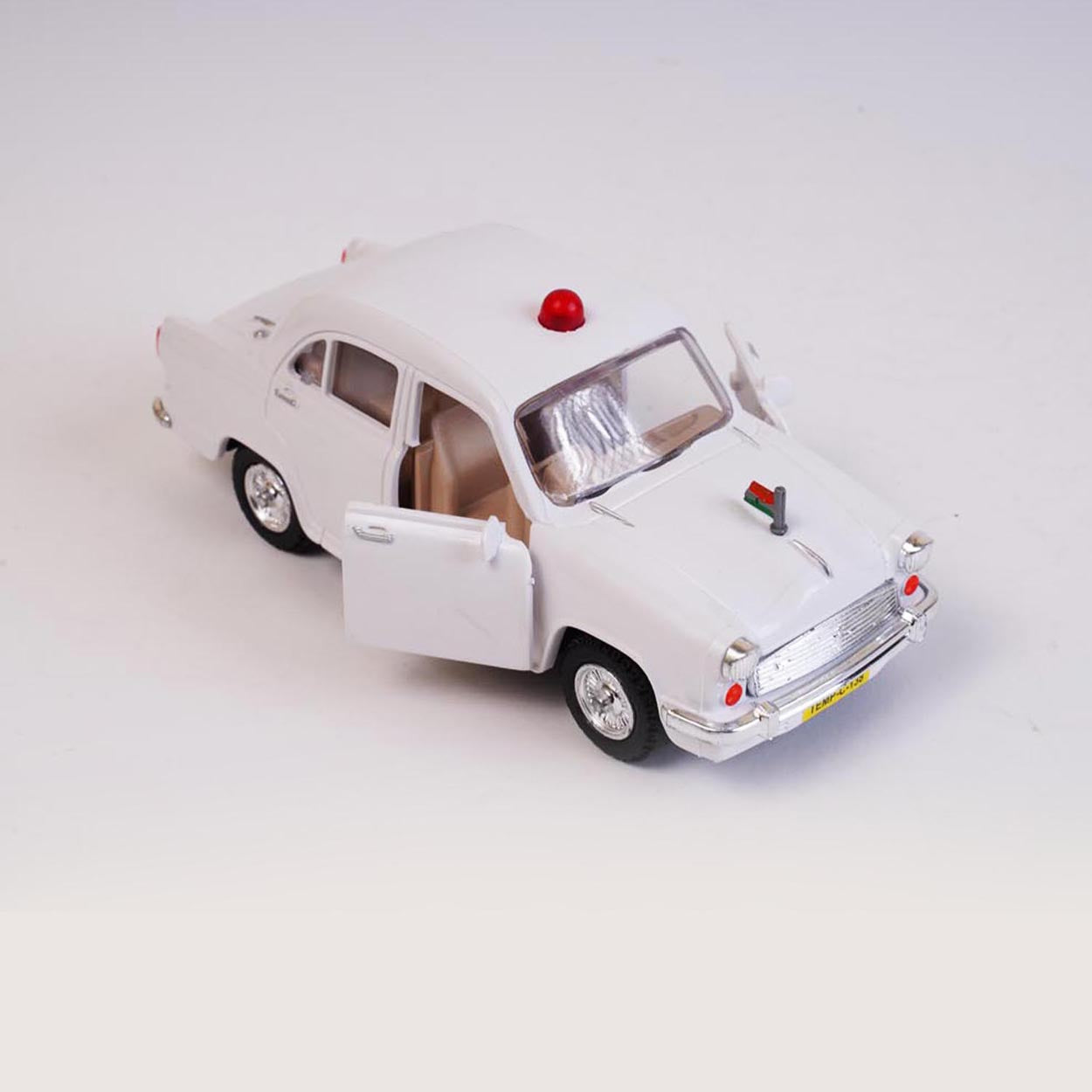 Ambassador VIP (AIG-177) – Pull‑Back Toy Car with Openable Doors