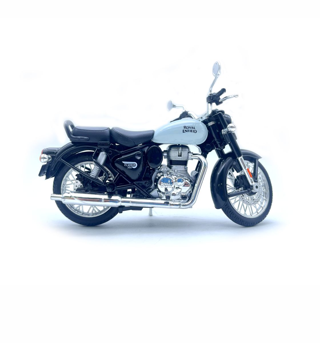 AIG Royal Enfield Classic 350 (AIG-230) – Licensed 1:15 Scale Pull-Back Motorcycle | Color as per Available Stock